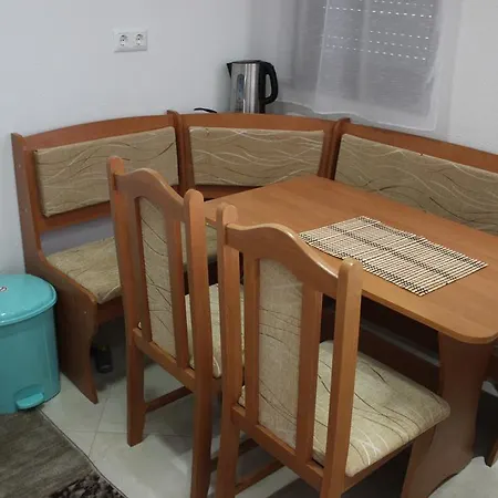 بيت للعطل Zoni فلاسيتش