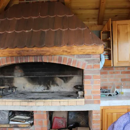 بيت للعطل Zoni *