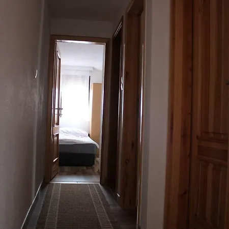 Zoni Holiday home *